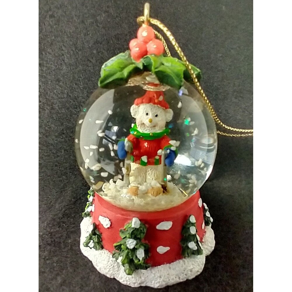 Snow Globe Bear On Skis Basket w/Trees Cardinal on Hat* New In Box *